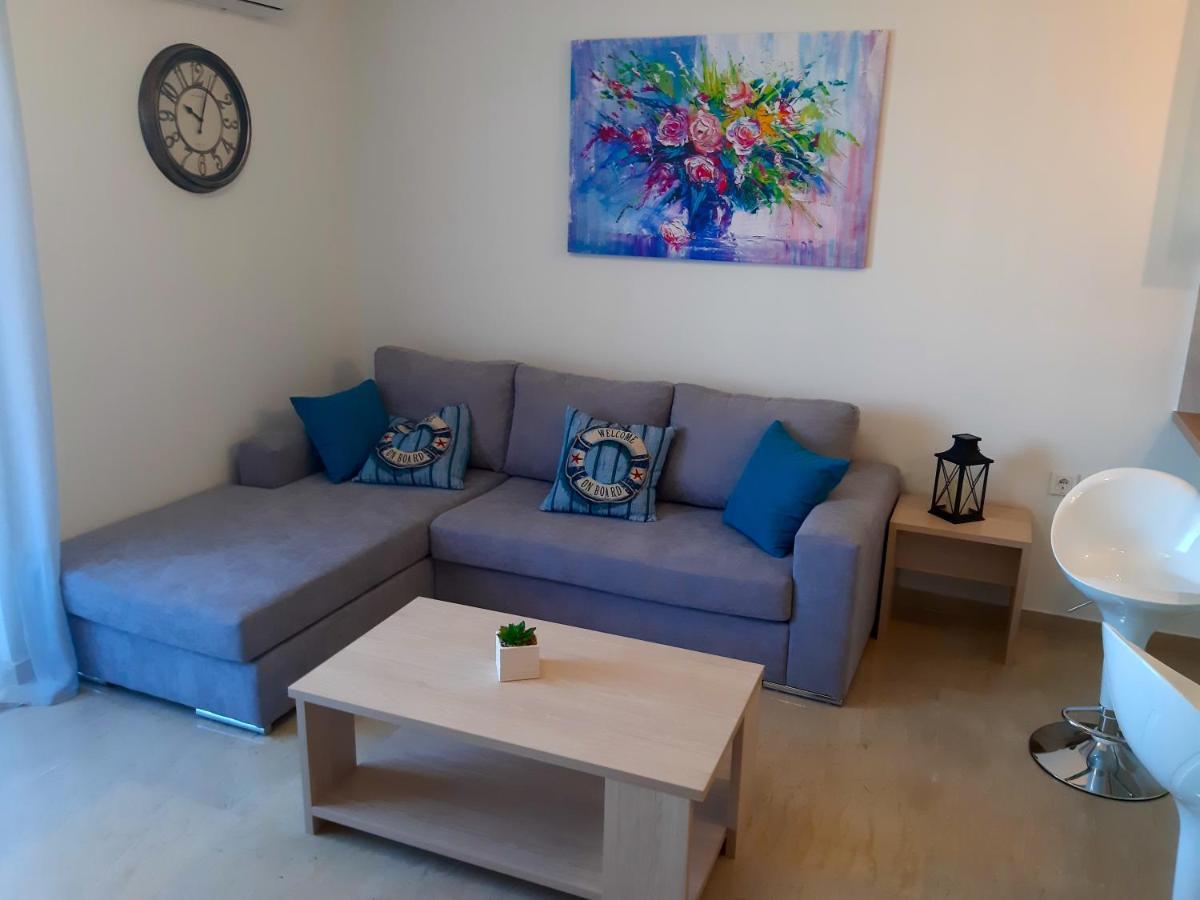 Central Apartment Near The Beach With Huge Private Terrace 路特奇 外观 照片