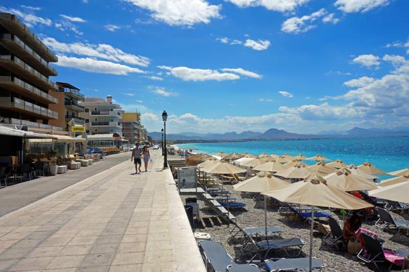 Central Apartment Near The Beach With Huge Private Terrace 路特奇 外观 照片