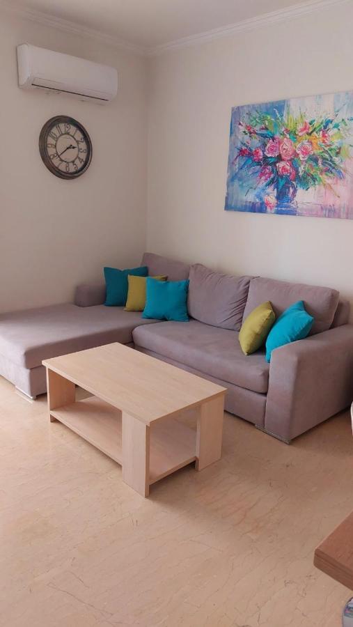Central Apartment Near The Beach With Huge Private Terrace 路特奇 外观 照片