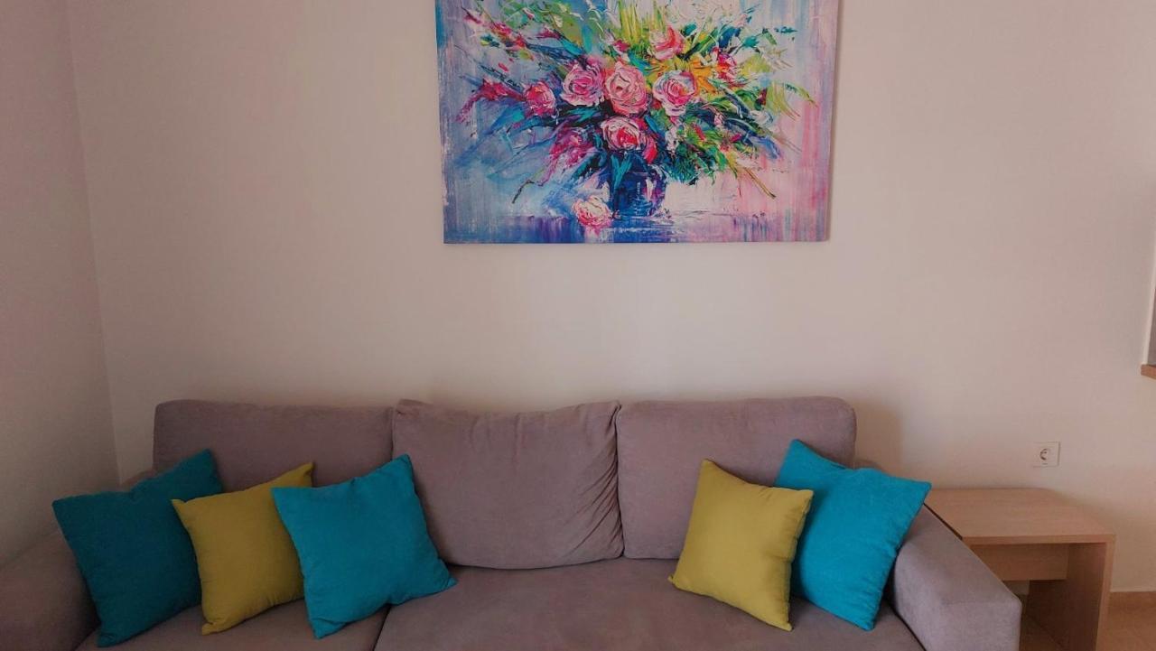 Central Apartment Near The Beach With Huge Private Terrace 路特奇 外观 照片